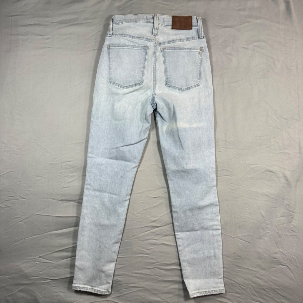 Madewell 9" Mid-Rise Skinny Crop Jeans Light Wash Blue Denim Sz 25 Chic Classic - Picture 2 of 10